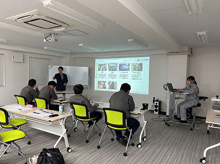 安全確認作業風景