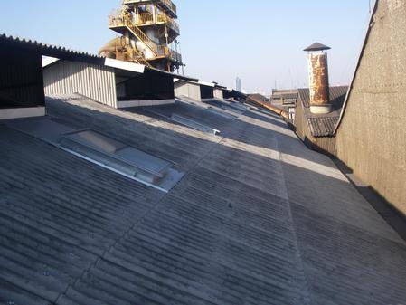 クボタ恩加島工場屋根公賓及び明り取り設置（L9東端・9工場）