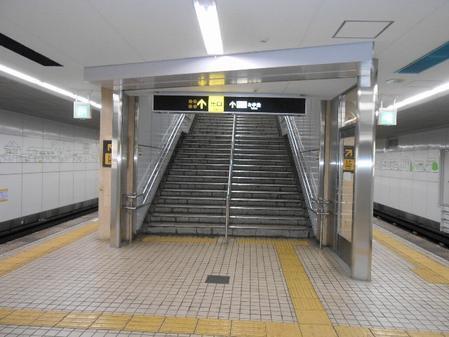 中崎町駅火災対策設備整備その他工事（建築の部）