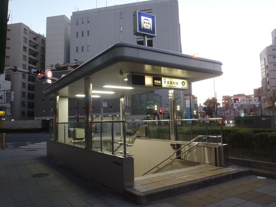 恵美須町駅出入口上屋改造工事(H)