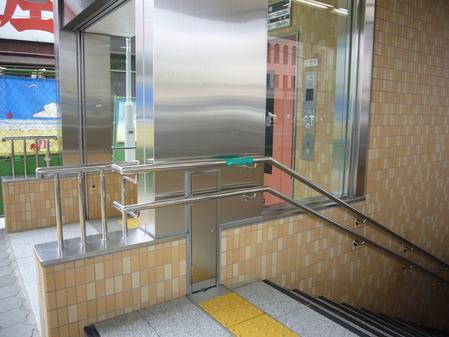 R2号線阿倍野停留場EV設置に伴う構築及び仕上げ工事